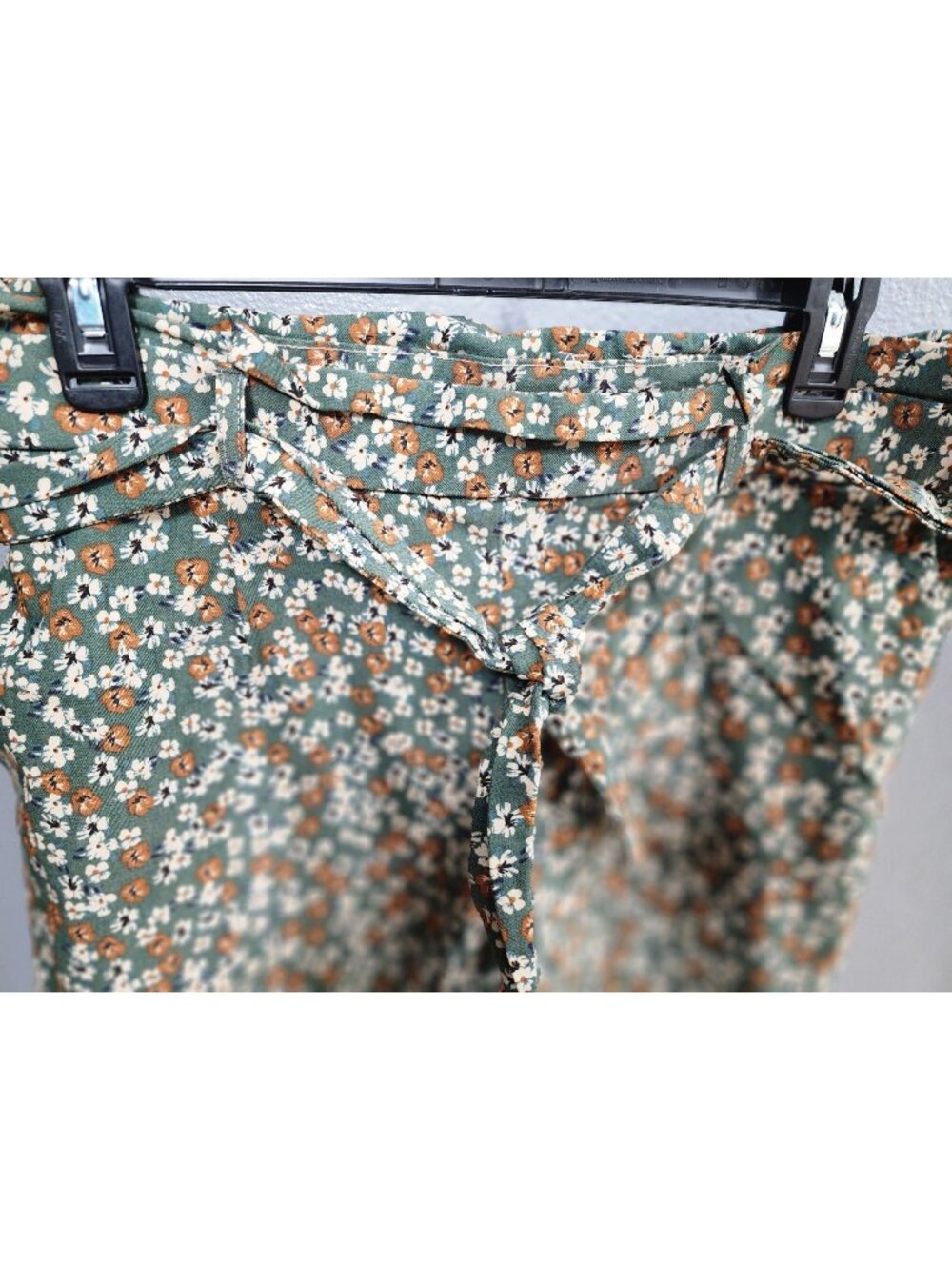 Jules & Leopold Floral Paperbag Waist Tie Ankle Pants Sage Green Rust Ditsy Prin